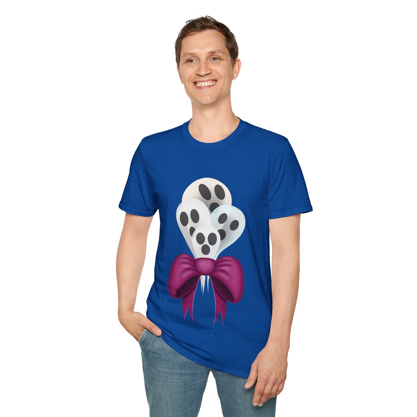 Ghostly Boo-quet T-Shirt, funny romantic Halloween shirt.
