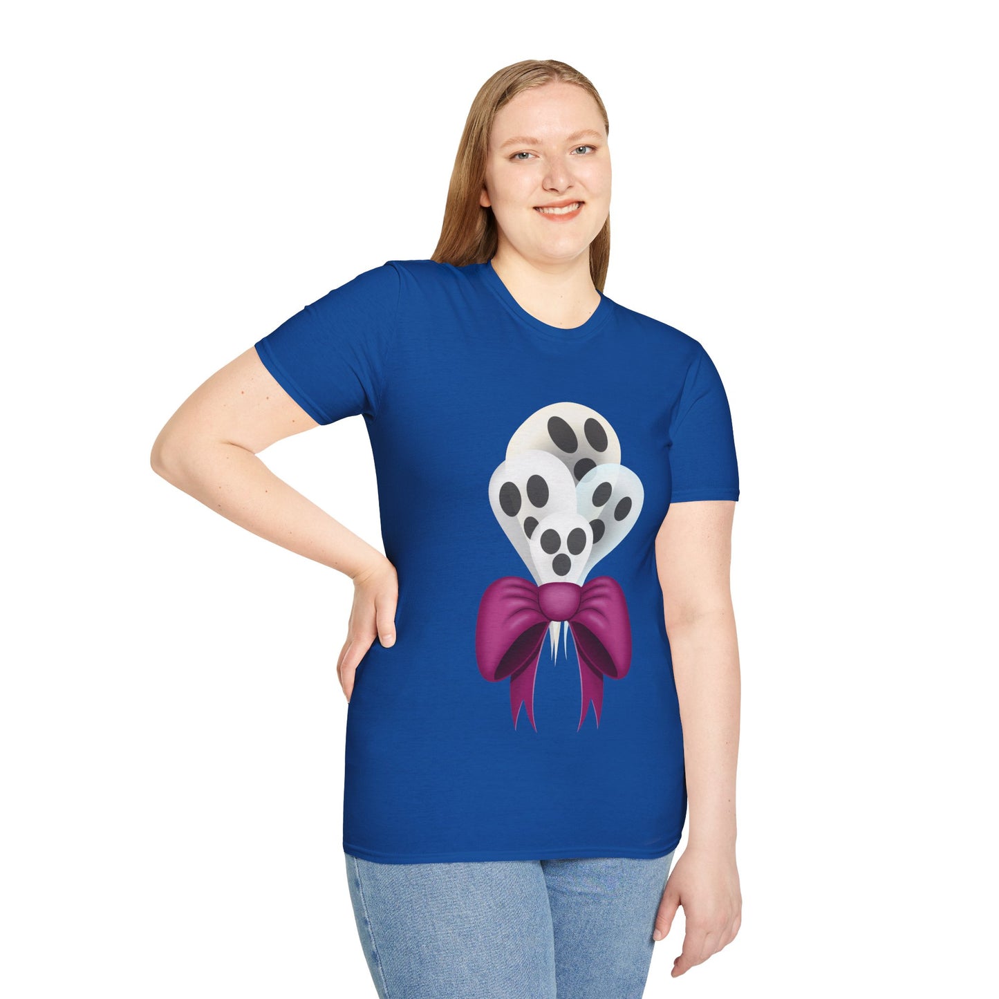 Ghostly Boo-quet T-Shirt, funny romantic Halloween shirt.
