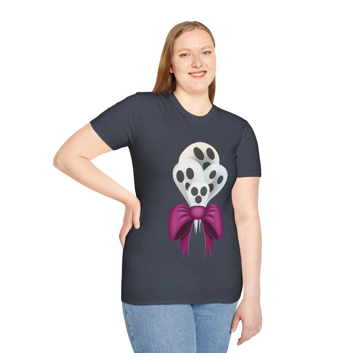 Ghostly Boo-quet T-Shirt, funny romantic Halloween shirt.